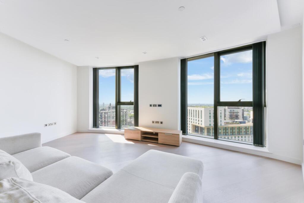 3 bed Apartment for rent in London. From JOHNS&CO - West Hampstead