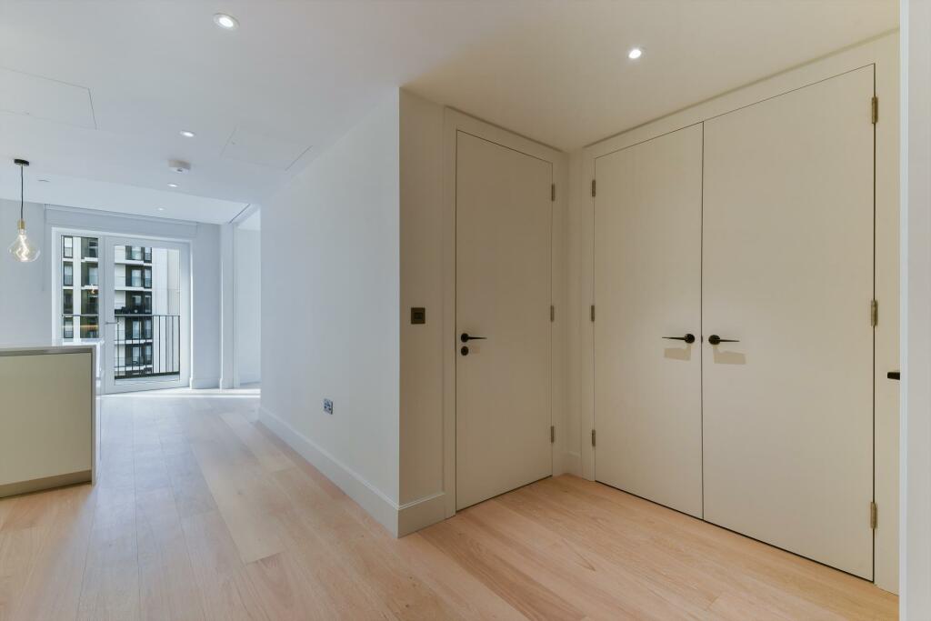 3 bed Apartment for rent in London. From JOHNS&CO - West Hampstead