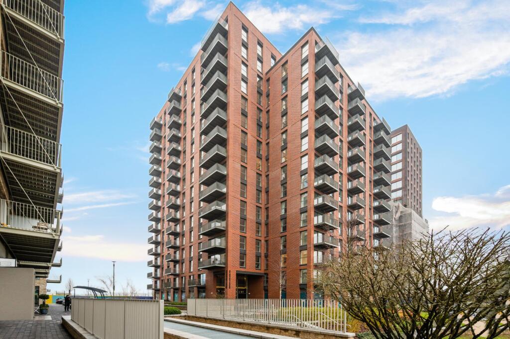 2 bed Apartment for rent in Wembley. From JOHNS&CO - West Hampstead