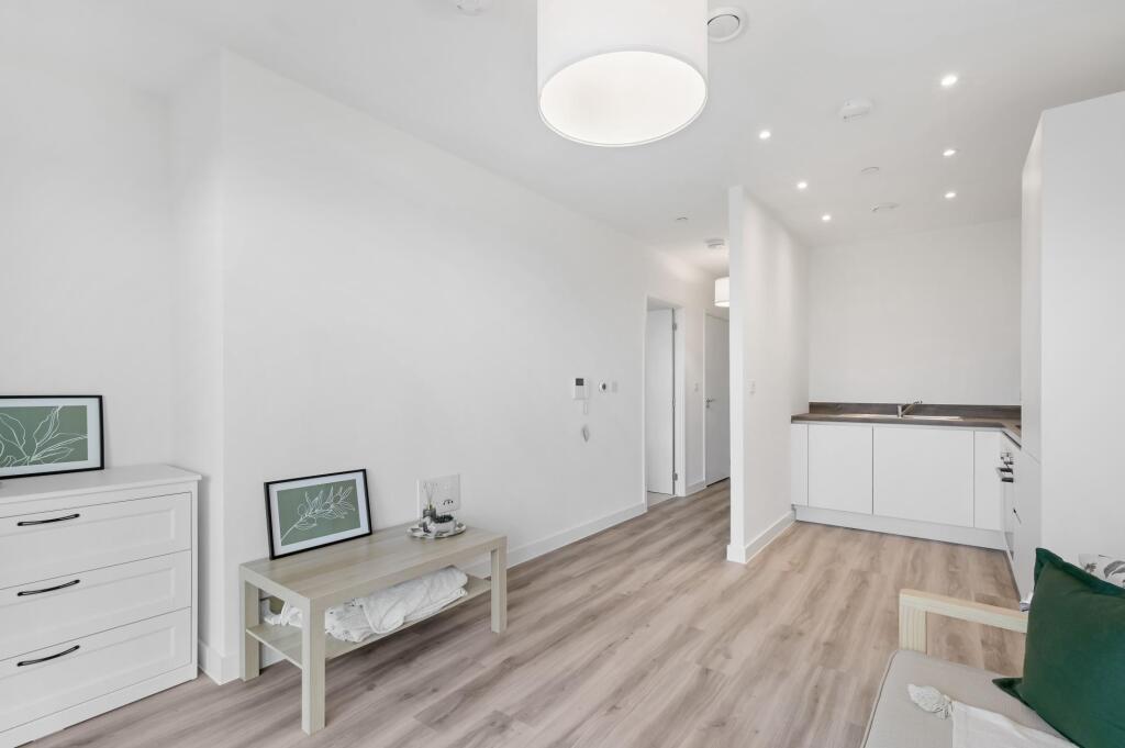 1 bed 1st Floor Flat for rent in Wembley. From JOHNS&CO - West Hampstead