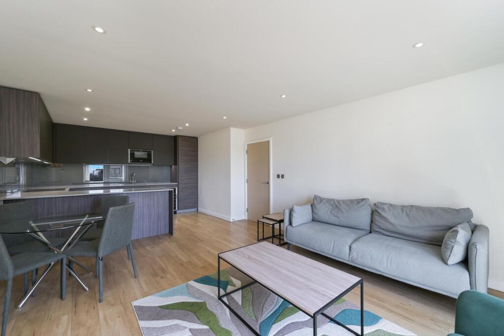 2 bed Apartment for rent in Hendon. From JOHNS&CO - West Hampstead