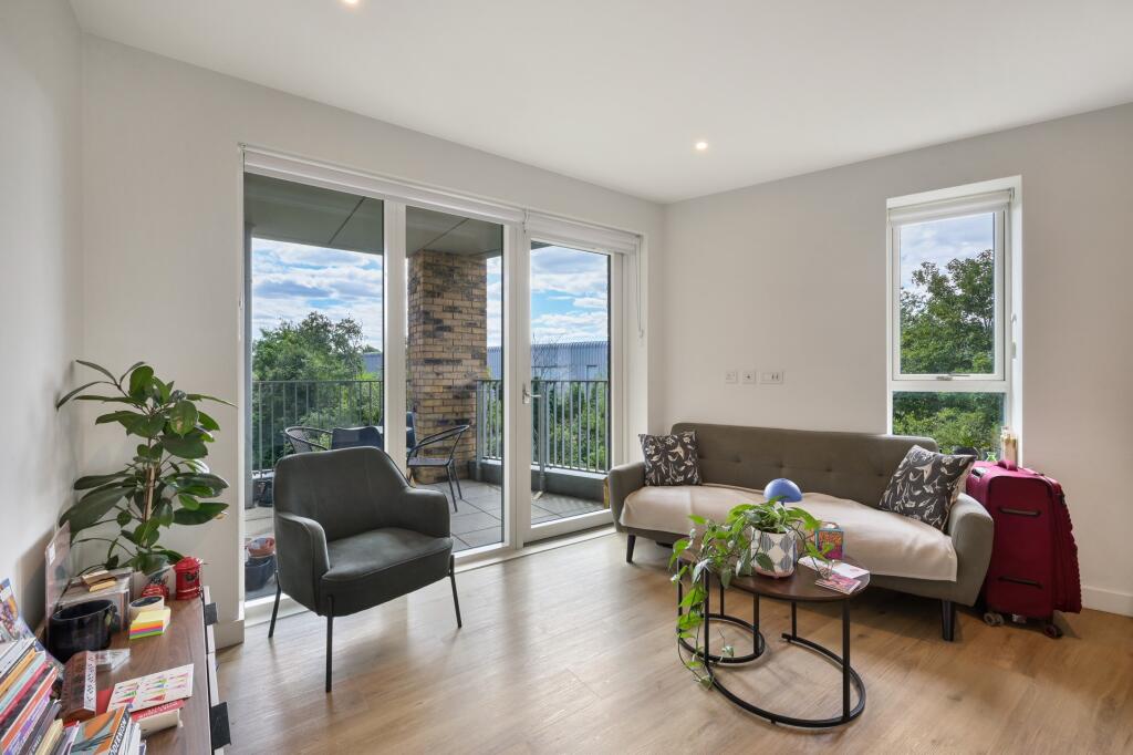 2 bed Apartment for rent in Hornsey. From JOHNS&CO - West Hampstead