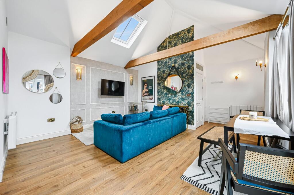 1 bed 1st Floor Flat for rent in Hammersmith. From JOHNS&CO - West Hampstead 1 bed 1st Floor Flat for rent in Hammersmith. From JOHNS&CO - West Hampstead