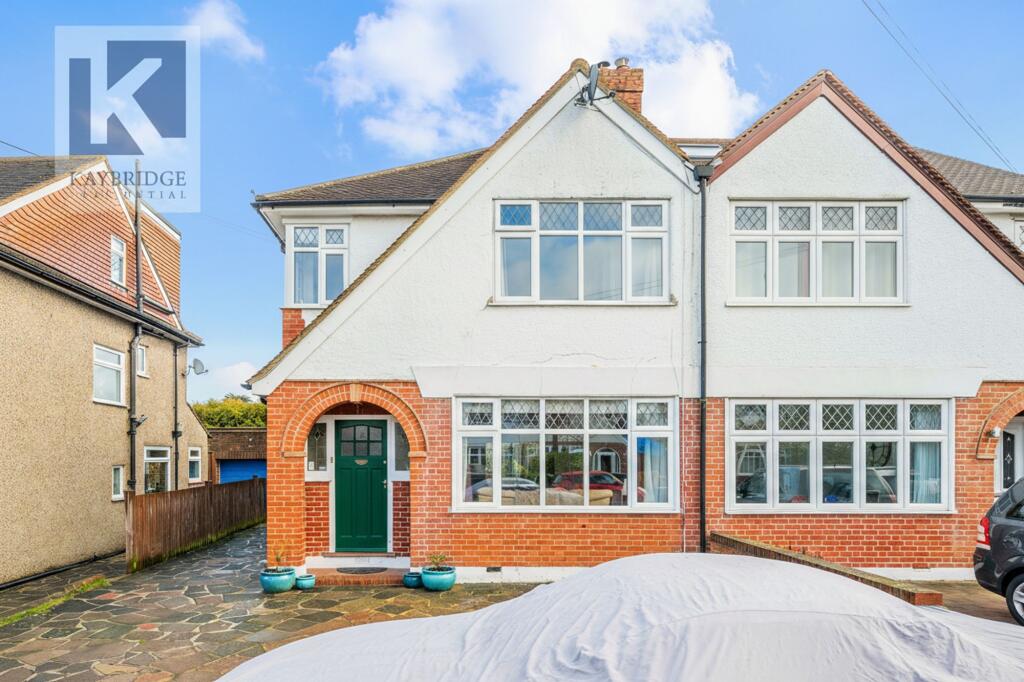 3 bed Semi Detached for rent in Epsom. From Kaybridge Residential - Stoneleigh