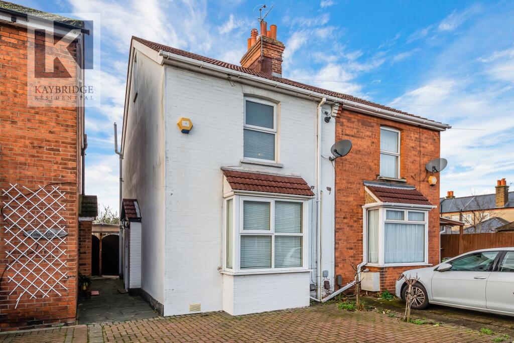 2 bed Semi Detached for rent in Epsom. From Kaybridge Residential - Stoneleigh