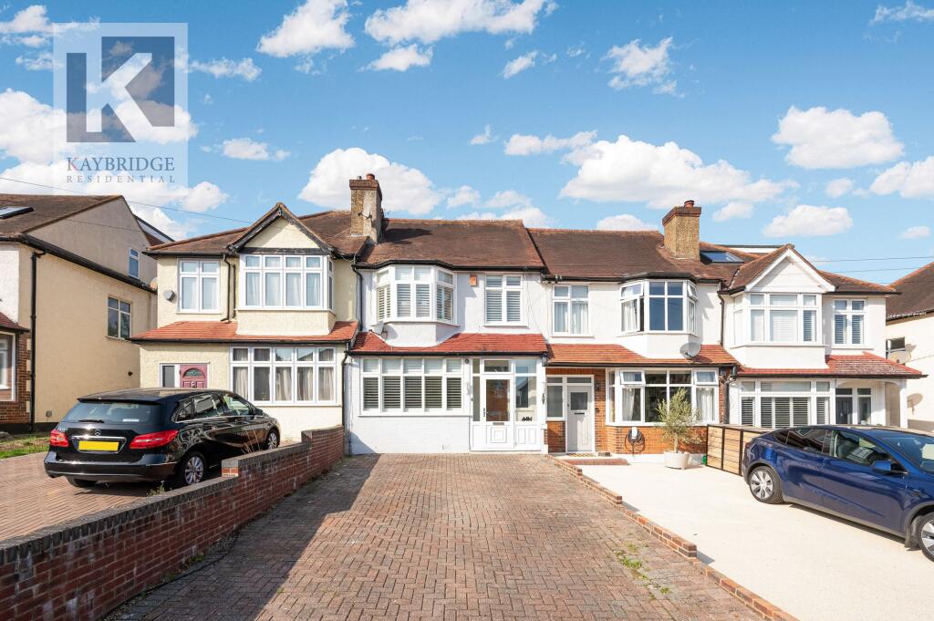 3 bed Mid Terraced House for rent in Worcester Park. From Kaybridge Residential - Stoneleigh 3 bed Mid Terraced House for rent in Worcester Park. From Kaybridge Residential - Stoneleigh