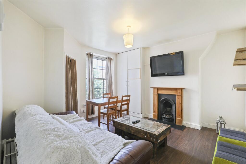 1 bed 1st Floor Flat for rent in London. From Keatons - Deptford
