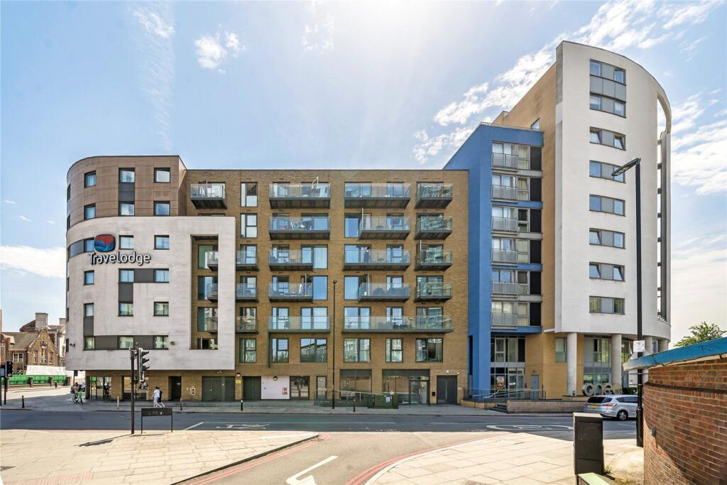 2 bed 1st Floor Flat for rent in Lewisham. From Keatons - Deptford