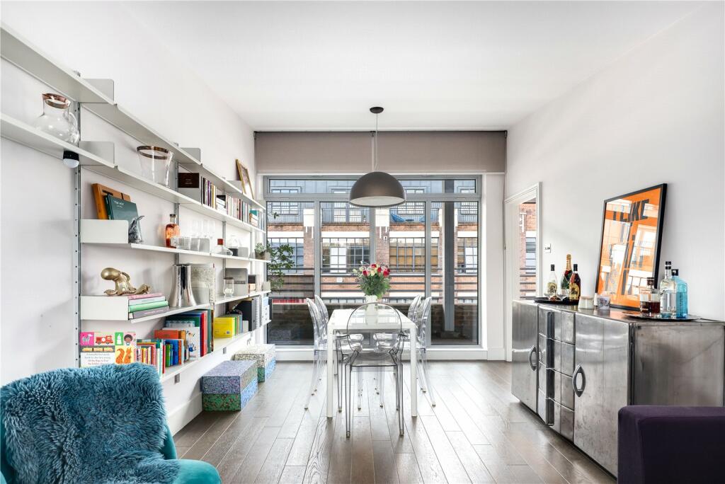 2 bed Flat for rent in London. From Keatons - Shoreditch