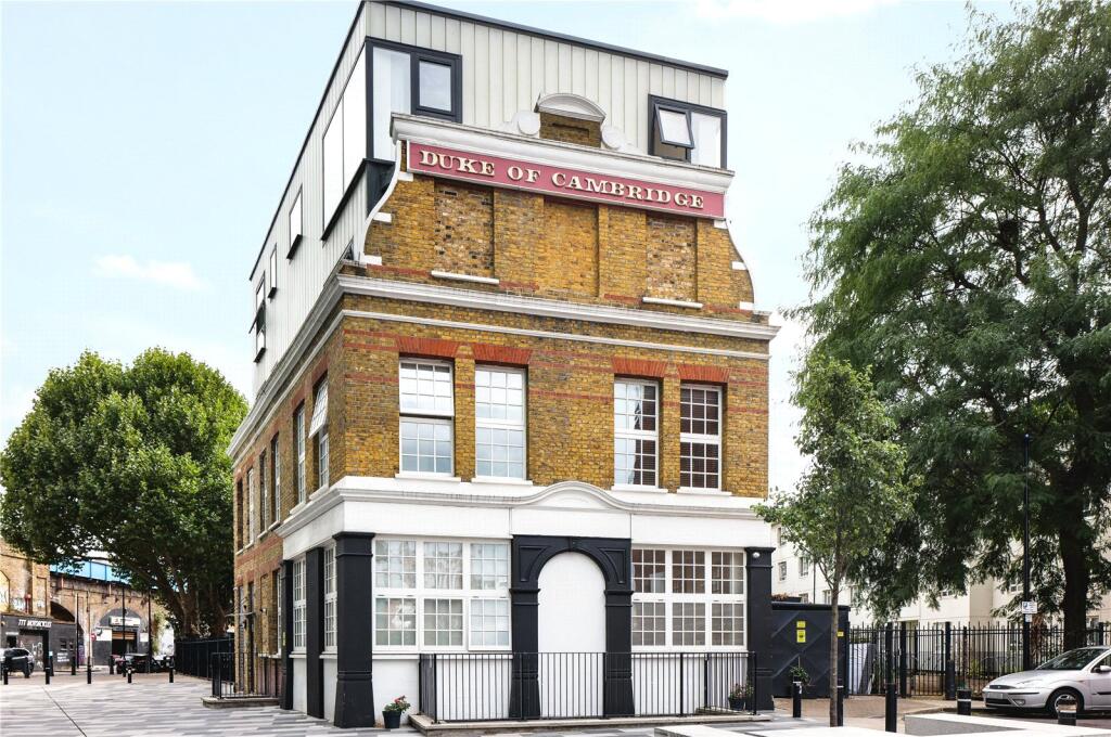 2 bed 1st Floor Flat for rent in London. From Keatons - Shoreditch