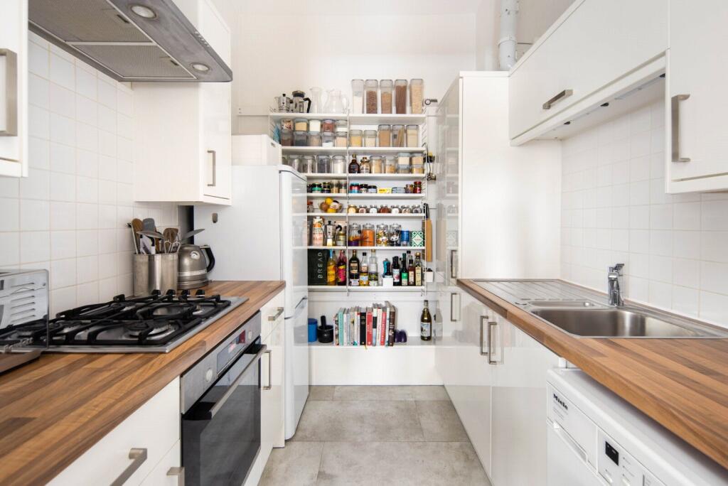 2 bed 1st Floor Flat for rent in Stepney. From Keatons - Shoreditch 2 bed 1st Floor Flat for rent in Stepney. From Keatons - Shoreditch