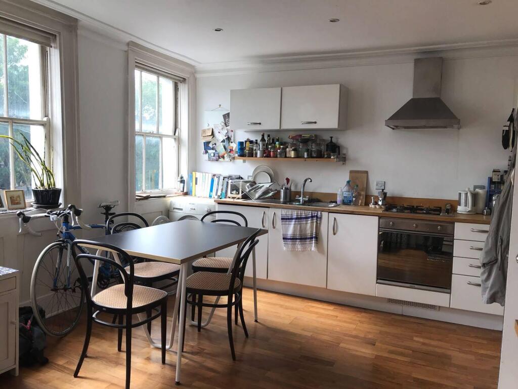 1 bed 1st Floor Flat for rent in London. From Keatons - Shoreditch