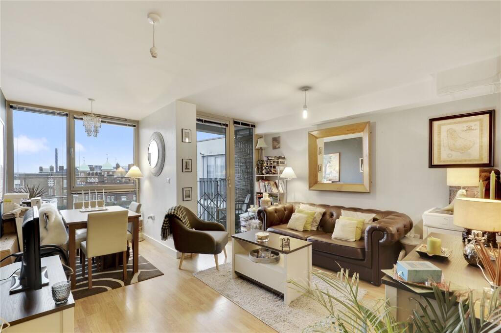 2 bed 1st Floor Flat for rent in London. From Keatons - Shoreditch
