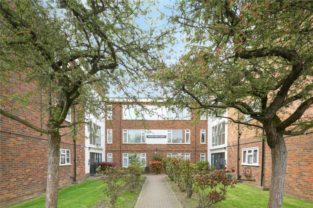 2 bed Flat for rent in London. From Keatons - Wanstead