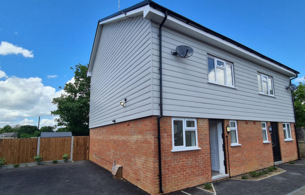 3 bed Semi Detached for rent in . From Keller Williams Advantage - Covering Kent and South East London 3 bed Semi Detached for rent in . From Keller Williams Advantage - Covering Kent and South East London