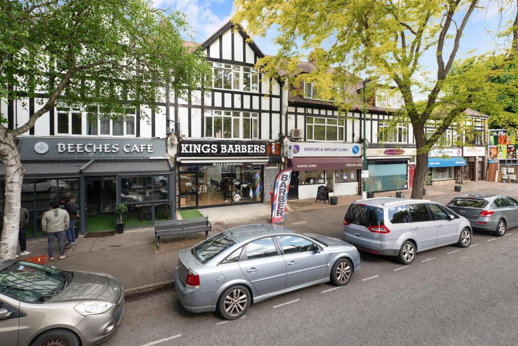 2 bed 1st Floor Flat for rent in Carshalton. From Kennedys - Tadworth- Sales
