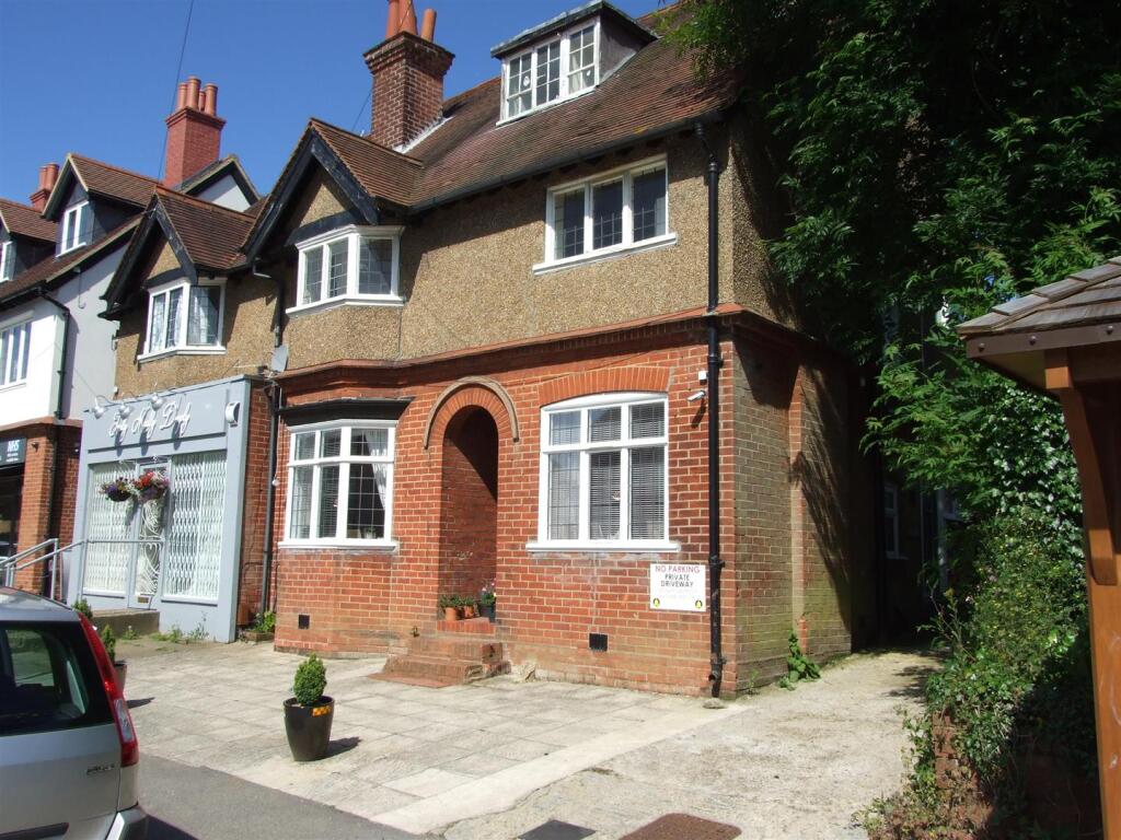 3 bed Annexe for rent in Walton on the Hill. From Kennedys - Tadworth- Sales