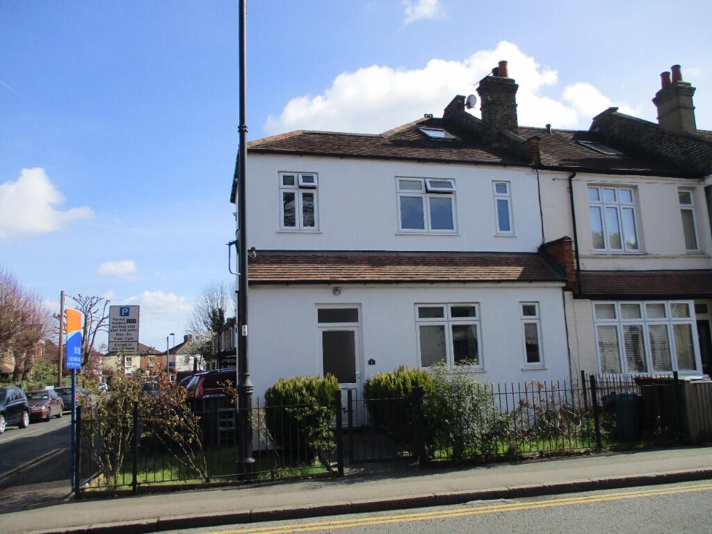 1 bed House (unspecified) for rent in Carshalton. From Kenyons Estate Agents - Carshalton