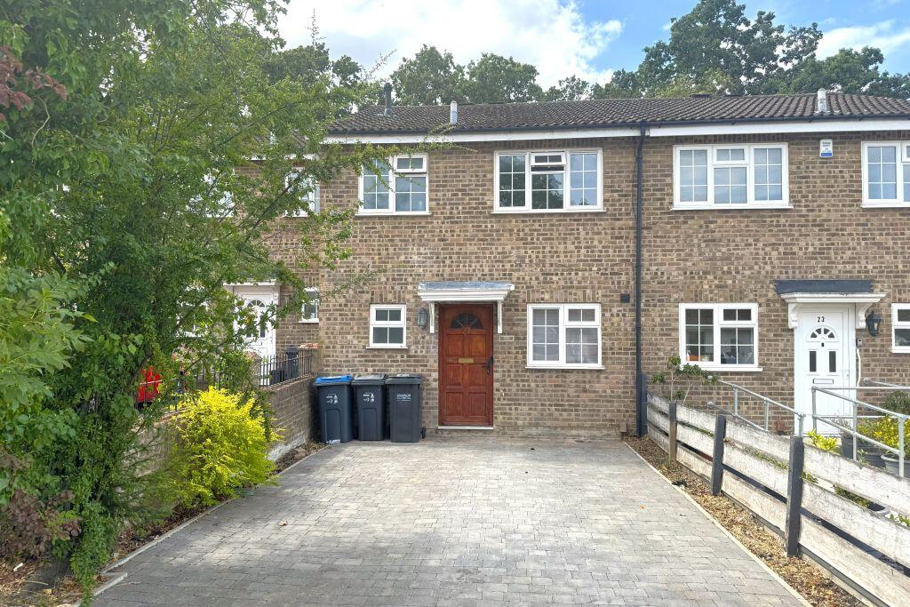 3 bed Mid Terraced House for rent in Beckenham. From Kenyons Estate Agents - Carshalton 3 bed Mid Terraced House for rent in Beckenham. From Kenyons Estate Agents - Carshalton