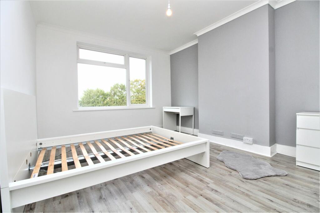 1 bed Room for rent in Beckenham. From Key Property Consultants Ltd