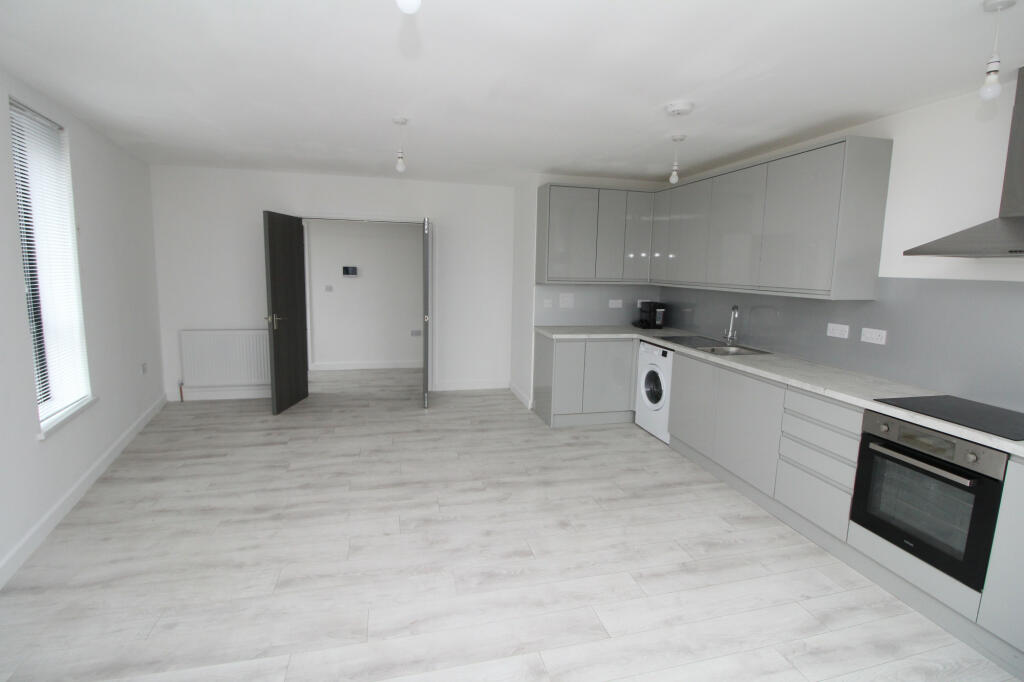 2 bed Apartment for rent in Eltham. From Key Property Consultants Ltd