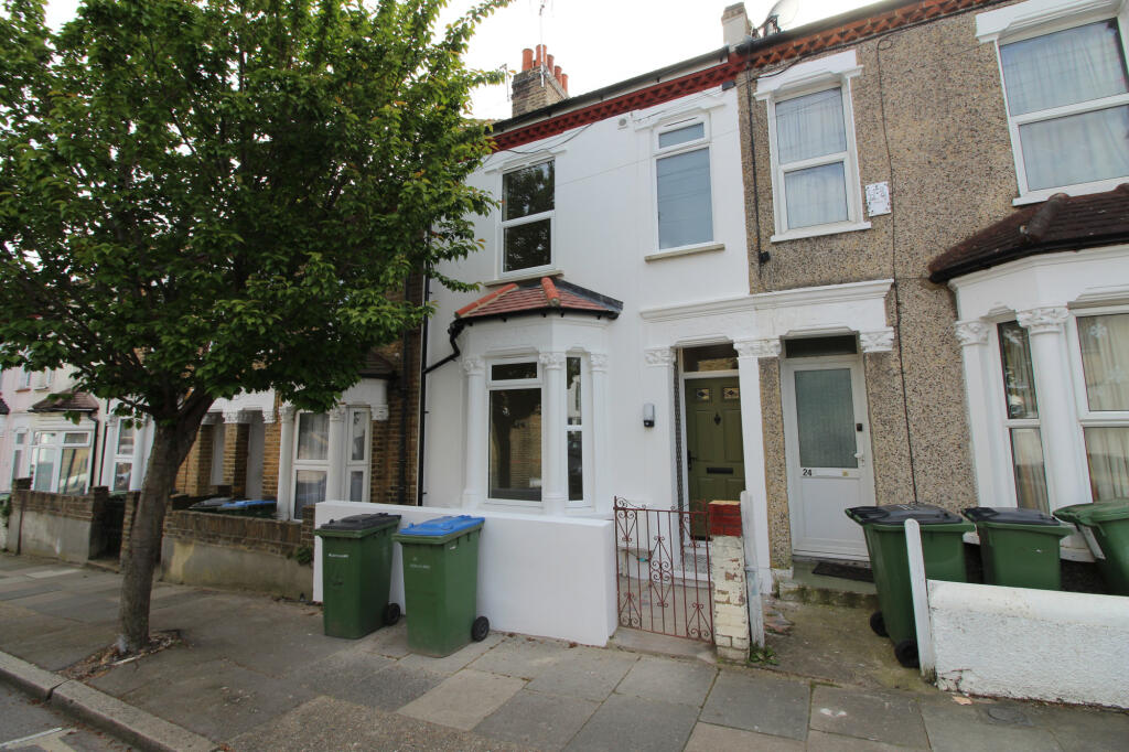 5 bed Mid Terraced House for rent in London. From Key Property Consultants Ltd