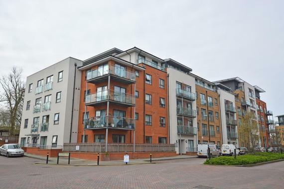 1 bed Apartment for rent in Lewisham. From Kilmers - Western Gateway