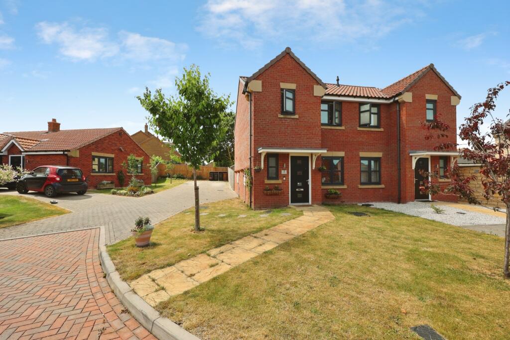 3 bed Semi Detached for rent in Navenby. From Kinetic Estate Agents Limited - Lincoln