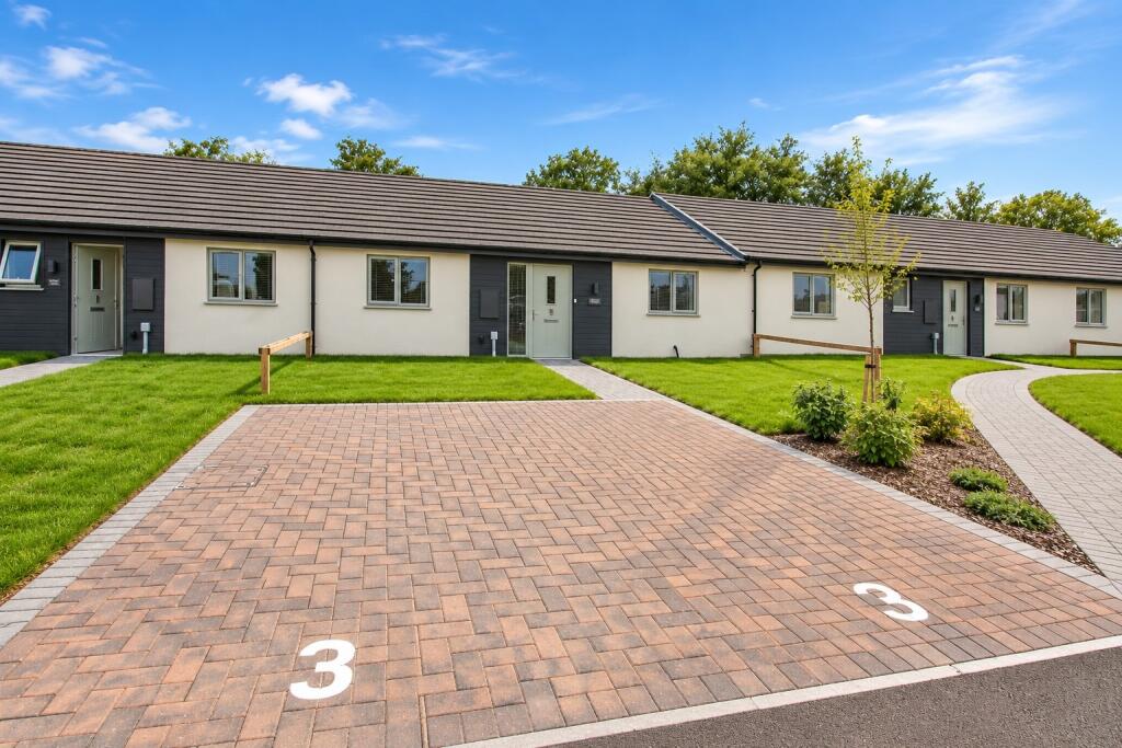 2 bed Bungalow for rent in Glentham. From Kinetic Estate Agents Limited - Lincoln