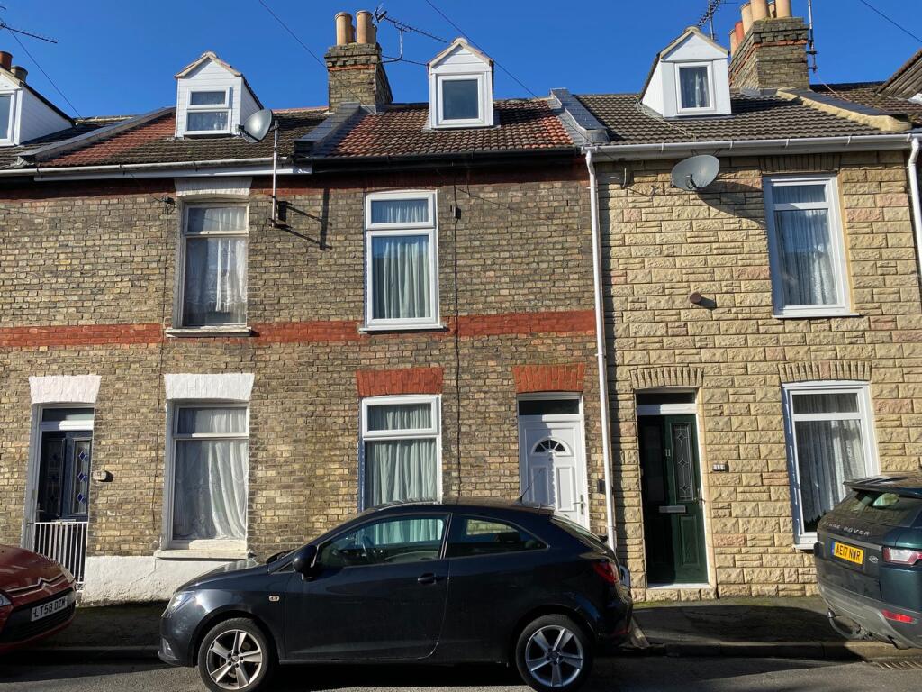 2 bed Mid Terraced House for rent in King's Lynn. From King & Partners - Downham Market 2 bed Mid Terraced House for rent in King's Lynn. From King & Partners - Downham Market