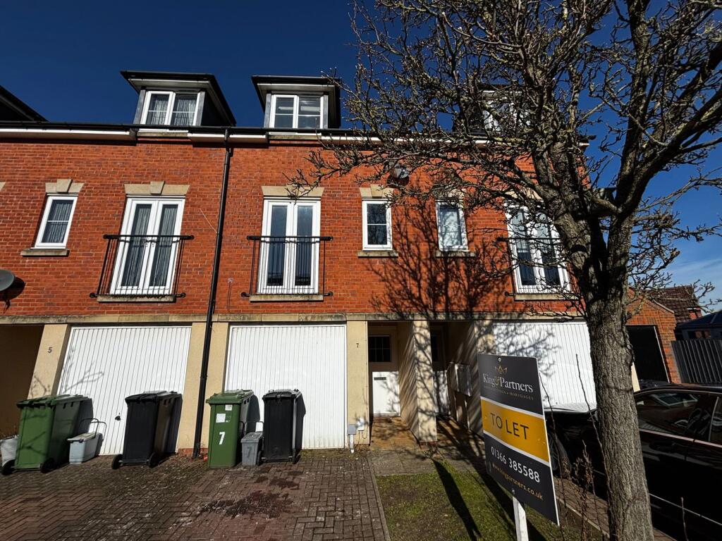 3 bed Town House for rent in Downham Market. From King & Partners - Downham Market