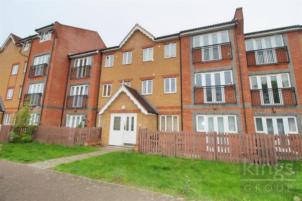 1 bed 1st Floor Flat for rent in Waltham Cross. From Kings Group - Cheshunt