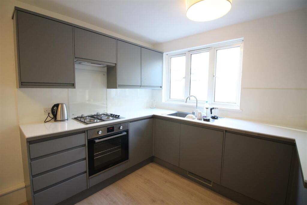2 bed 1st Floor Flat for rent in London. From Kings Group - Hackney