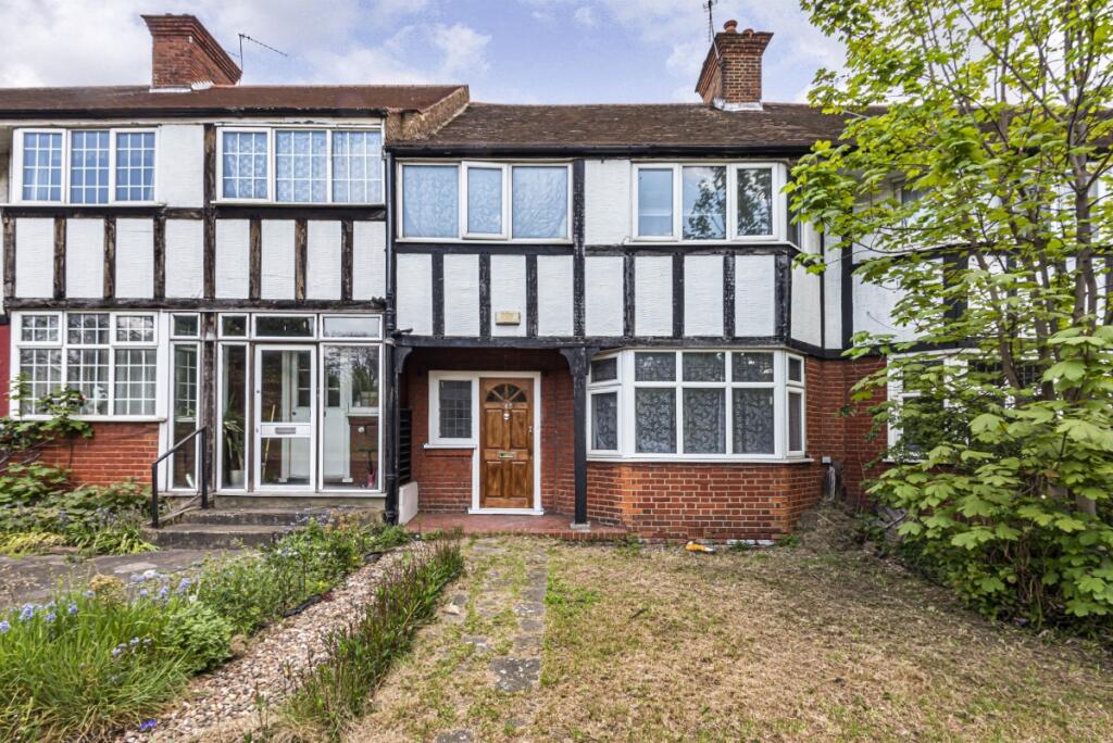 4 bed Detached House for rent in Acton. From Kinleigh Folkard & Hayward - Acton