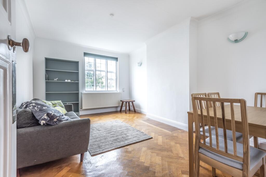 3 bed Apartment for rent in Acton. From Kinleigh Folkard & Hayward - Acton
