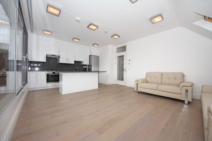 2 bed 1st Floor Flat for rent in London. From Kinleigh Folkard & Hayward - Sales - Acton