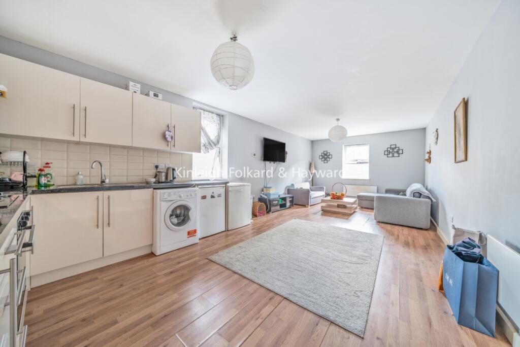 1 bed 1st Floor Flat for rent in Acton. From Kinleigh Folkard & Hayward - Sales - Acton