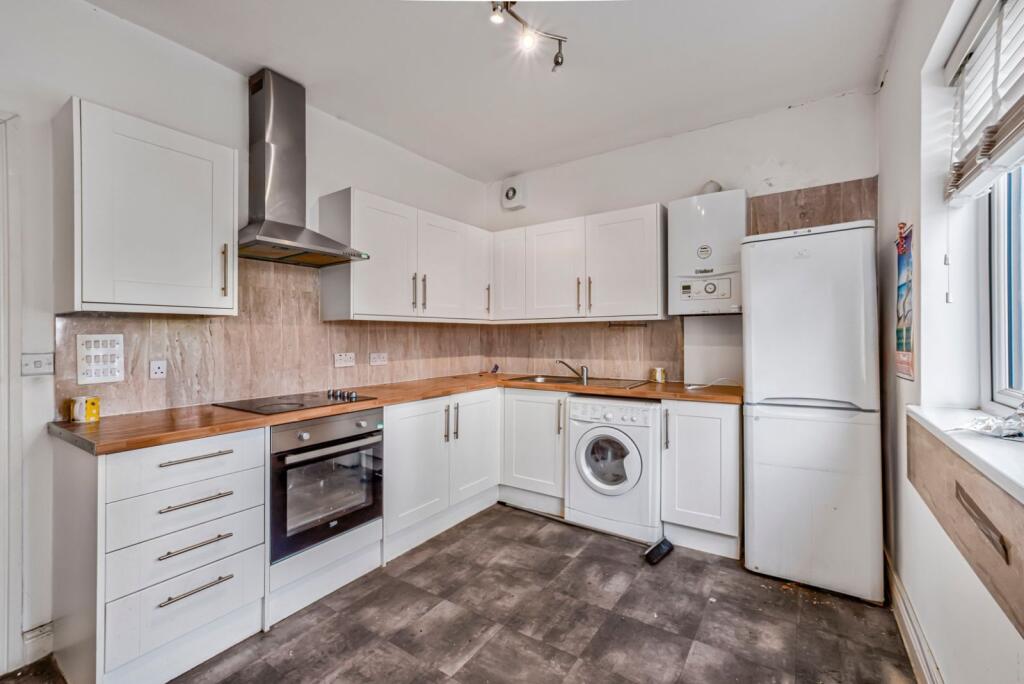 2 bed 1st Floor Flat for rent in Southall. From Kinleigh Folkard & Hayward - Sales - Acton