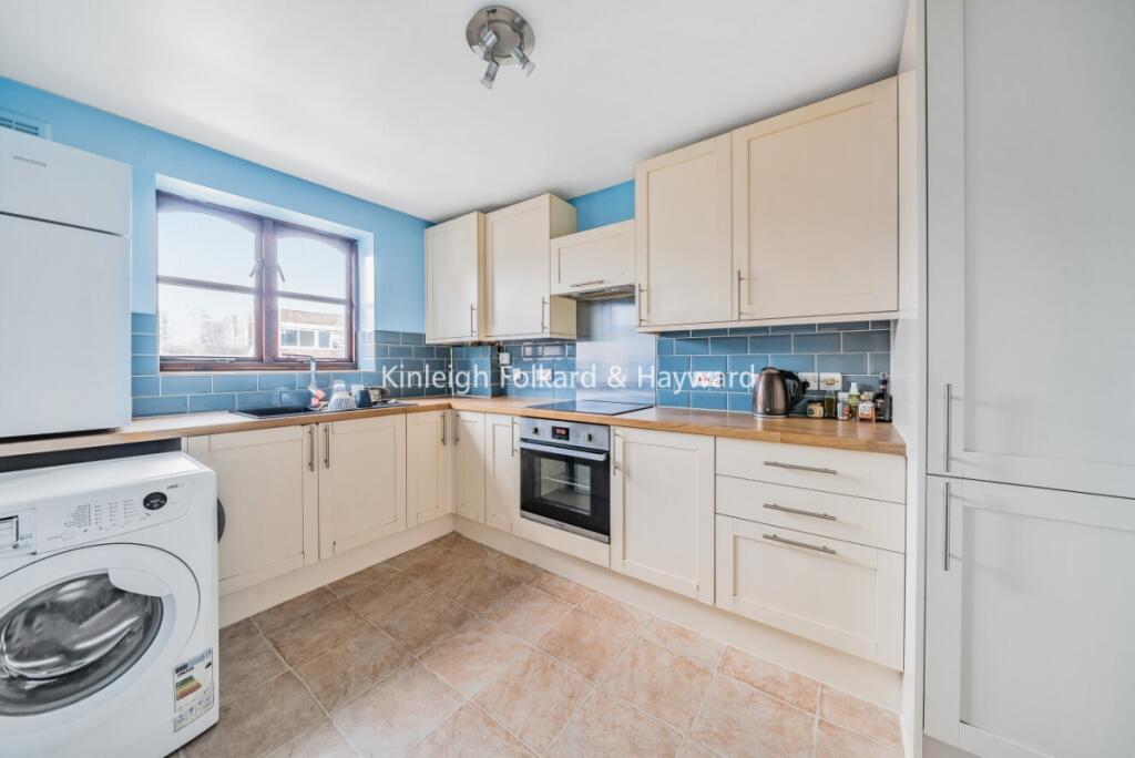2 bed 1st Floor Flat for rent in Acton. From Kinleigh Folkard & Hayward - Sales - Acton 2 bed 1st Floor Flat for rent in Acton. From Kinleigh Folkard & Hayward - Sales - Acton