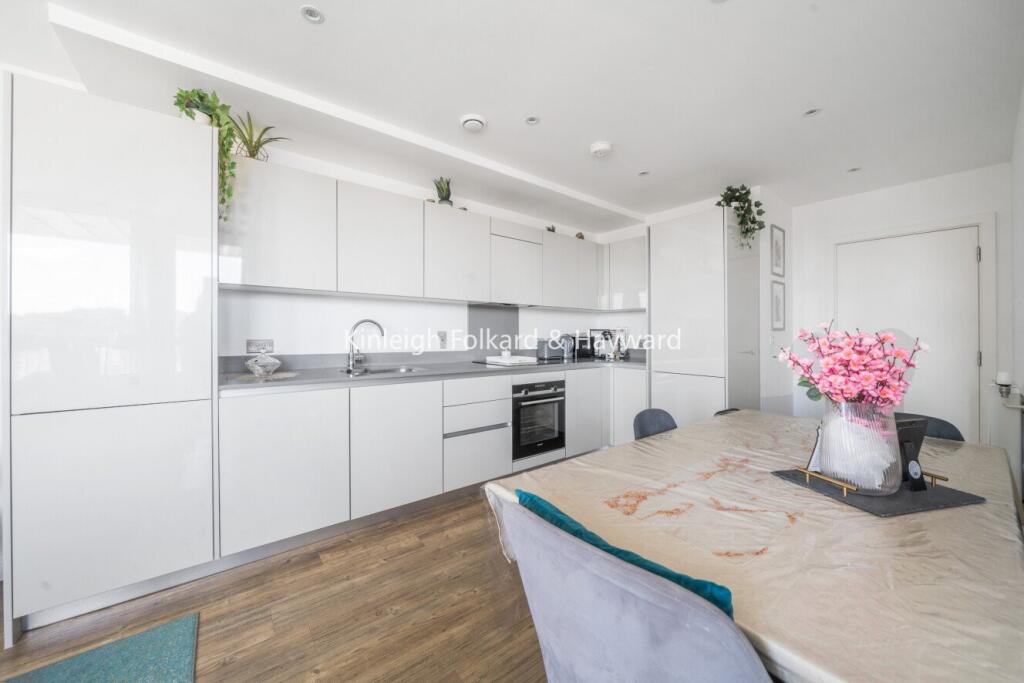 2 bed 1st Floor Flat for rent in Wembley. From Kinleigh Folkard & Hayward - Sales - Acton