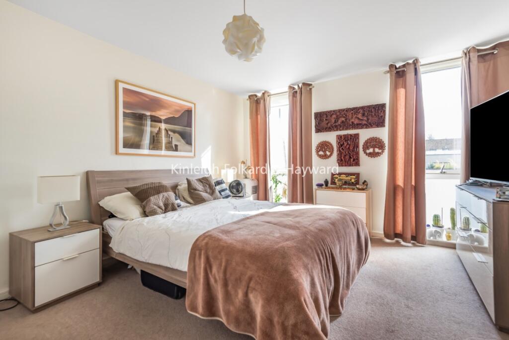 1 bed 1st Floor Flat for rent in Acton. From Kinleigh Folkard & Hayward - Sales - Acton 1 bed 1st Floor Flat for rent in Acton. From Kinleigh Folkard & Hayward - Sales - Acton