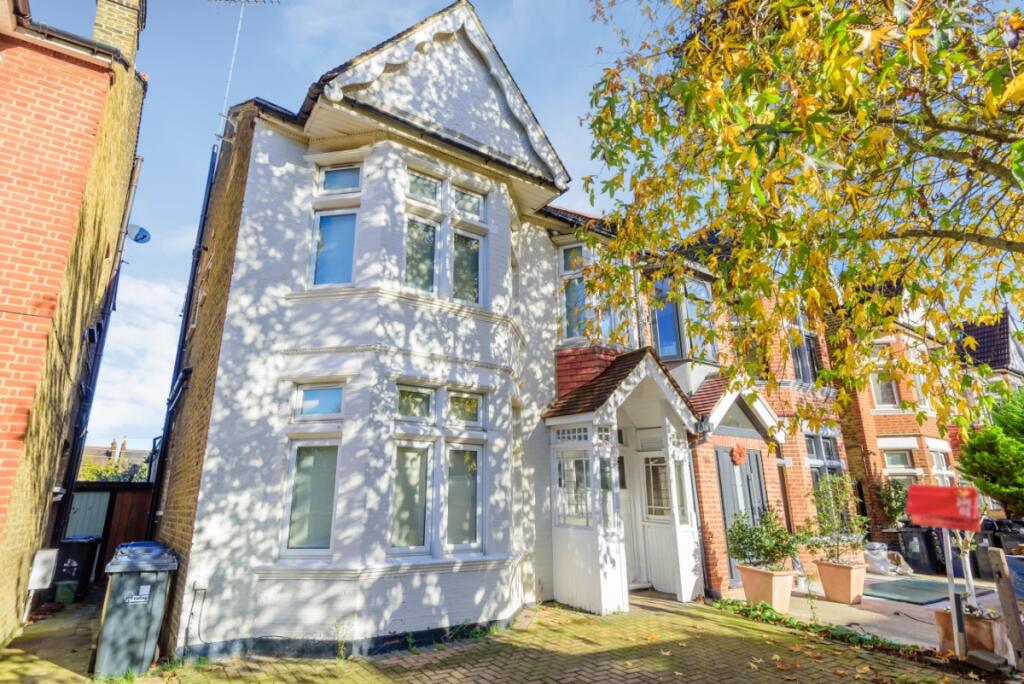 1 bed 1st Floor Flat for rent in Acton. From Kinleigh Folkard & Hayward - Sales - Acton 1 bed 1st Floor Flat for rent in Acton. From Kinleigh Folkard & Hayward - Sales - Acton