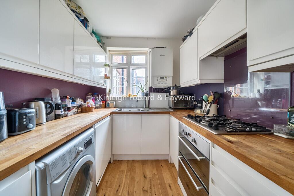 3 bed 1st Floor Flat for rent in Greenford. From Kinleigh Folkard & Hayward - Sales - Acton