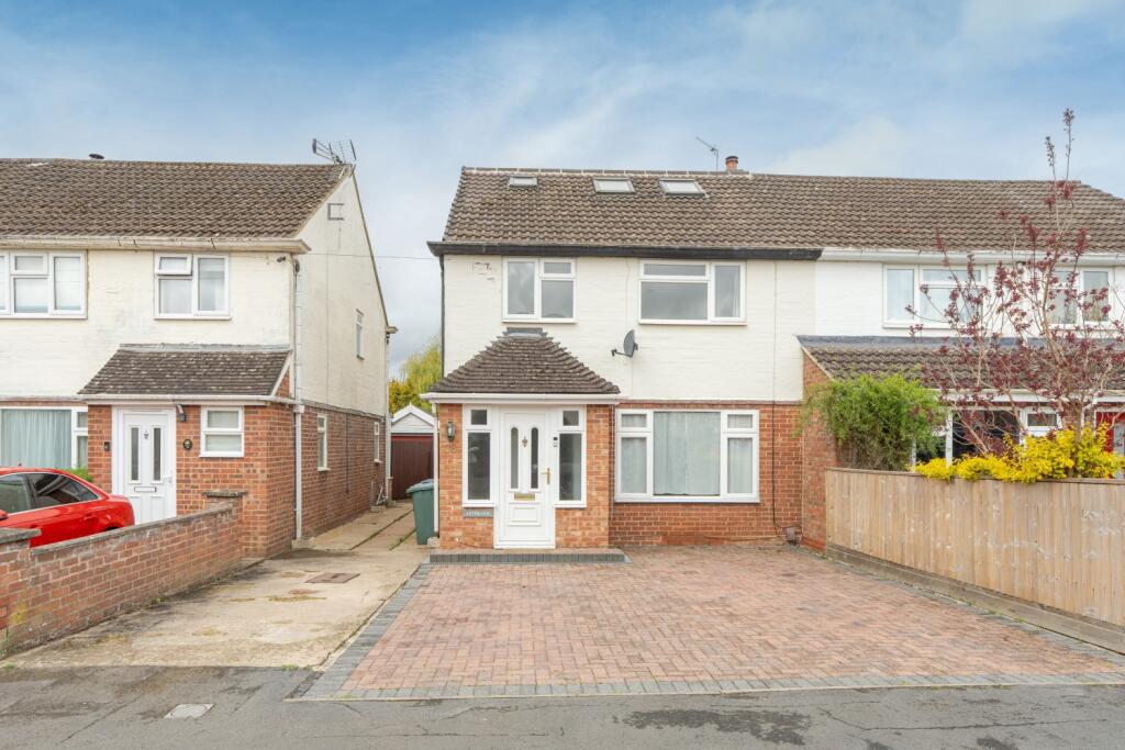 4 bed Semi Detached for rent in Kidlington. From Breckon & Breckon - Woodstock