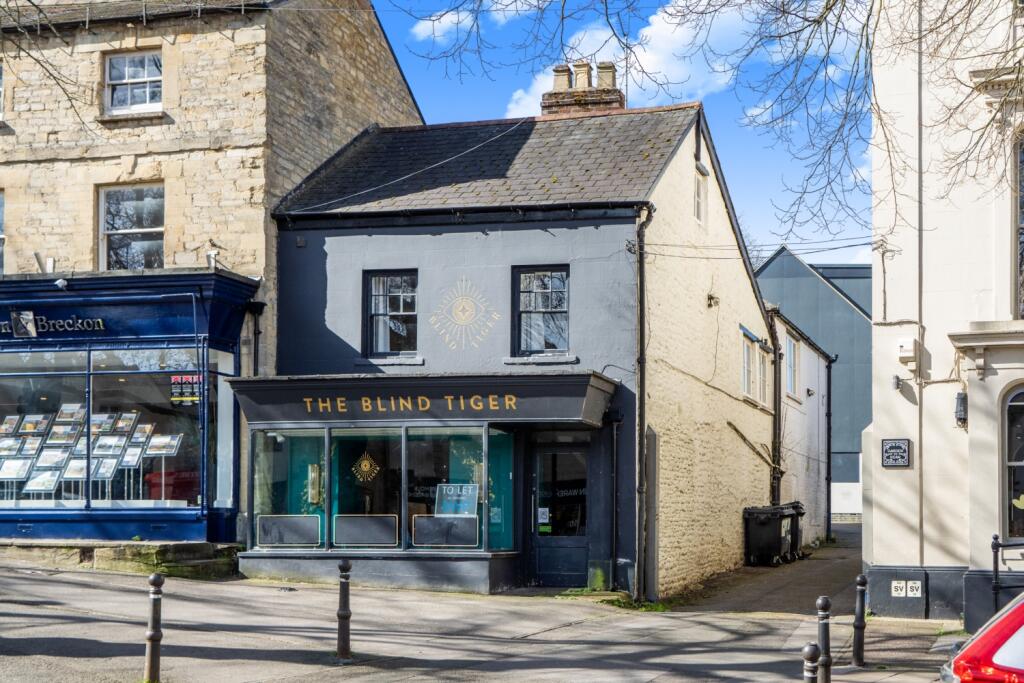 3 bed Duplex for rent in Witney. From Breckon & Breckon - Woodstock
