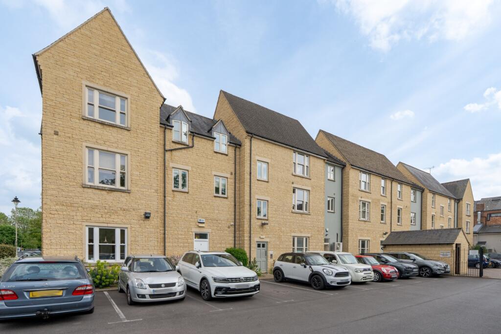 2 bed Apartment for rent in Witney. From Breckon & Breckon - Woodstock