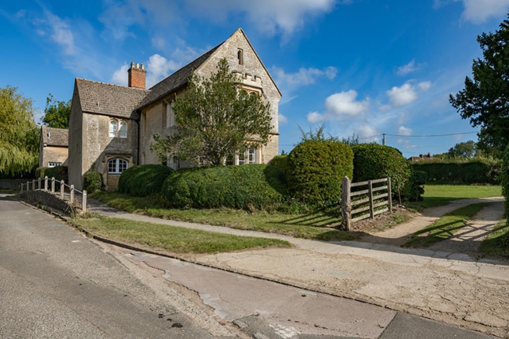2 bed Duplex for rent in Yarnton. From Breckon & Breckon - Woodstock