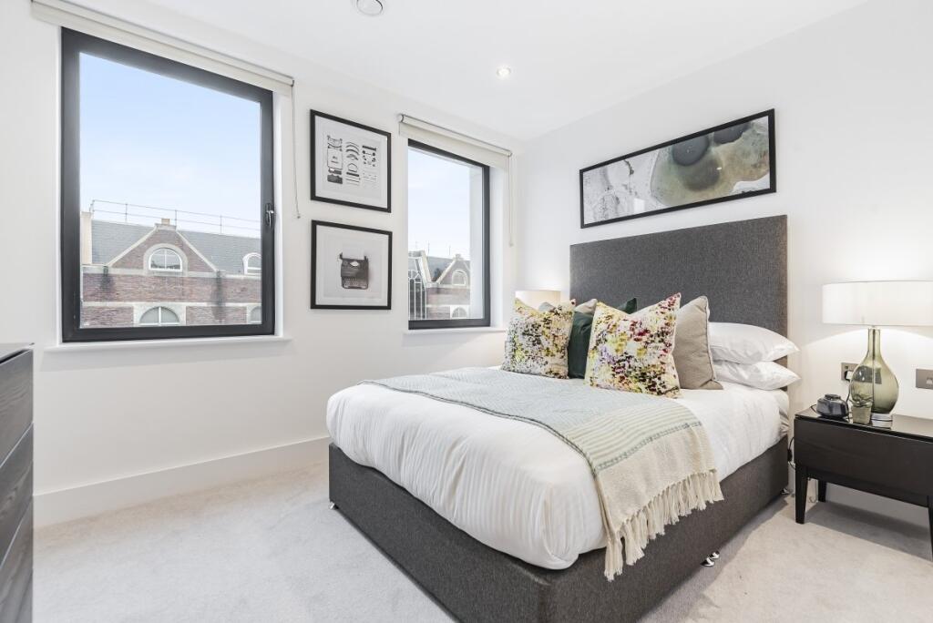2 bed 1st Floor Flat for rent in London. From Kinleigh Folkard & Hayward - Lettings - Battersea