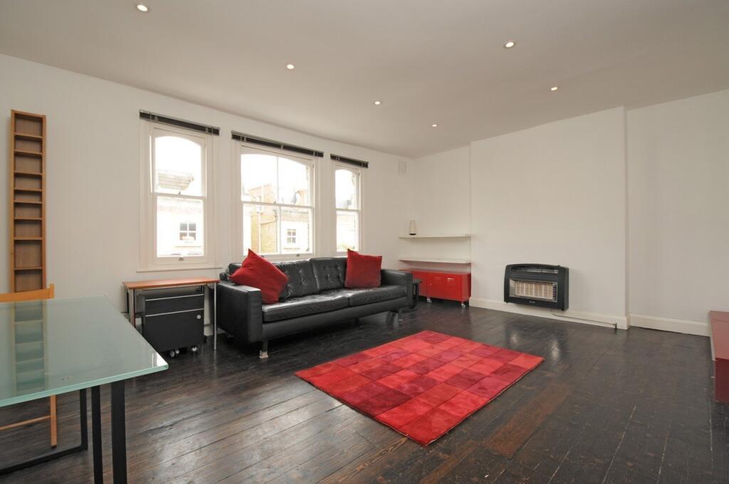 2 bed 1st Floor Flat for rent in Battersea. From Kinleigh Folkard & Hayward - Lettings - Battersea