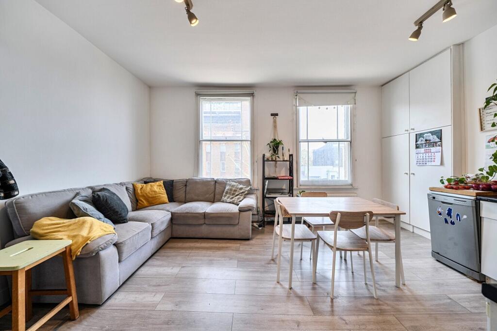 1 bed 1st Floor Flat for rent in Battersea. From Kinleigh Folkard & Hayward - Lettings - Battersea 1 bed 1st Floor Flat for rent in Battersea. From Kinleigh Folkard & Hayward - Lettings - Battersea